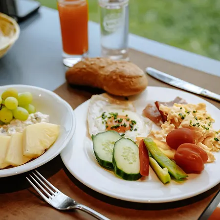 Semesteranläggning (resort) H2o 3*