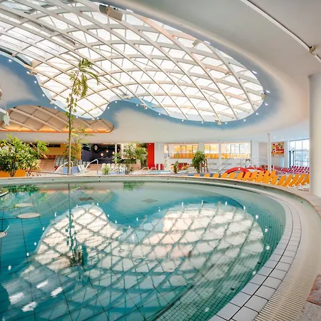 Semesteranläggning (resort) H2o